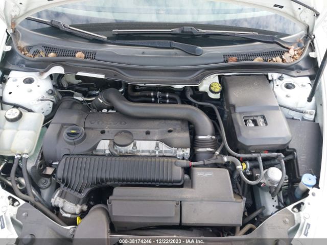 Photo 9 VIN: YV1672MC4DJ140777 - VOLVO C70 