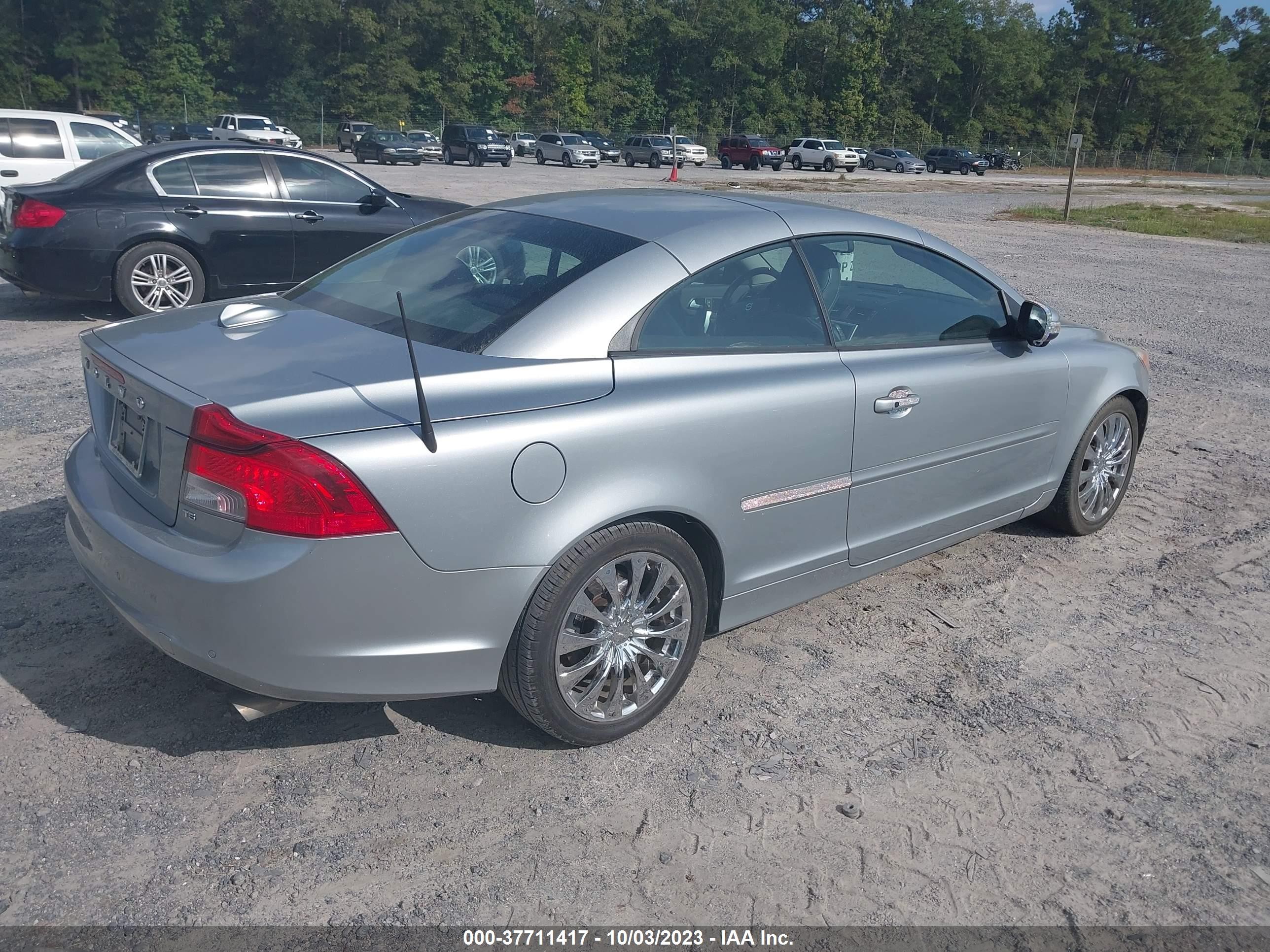 Photo 3 VIN: YV1672MC5BJ109924 - VOLVO C70 