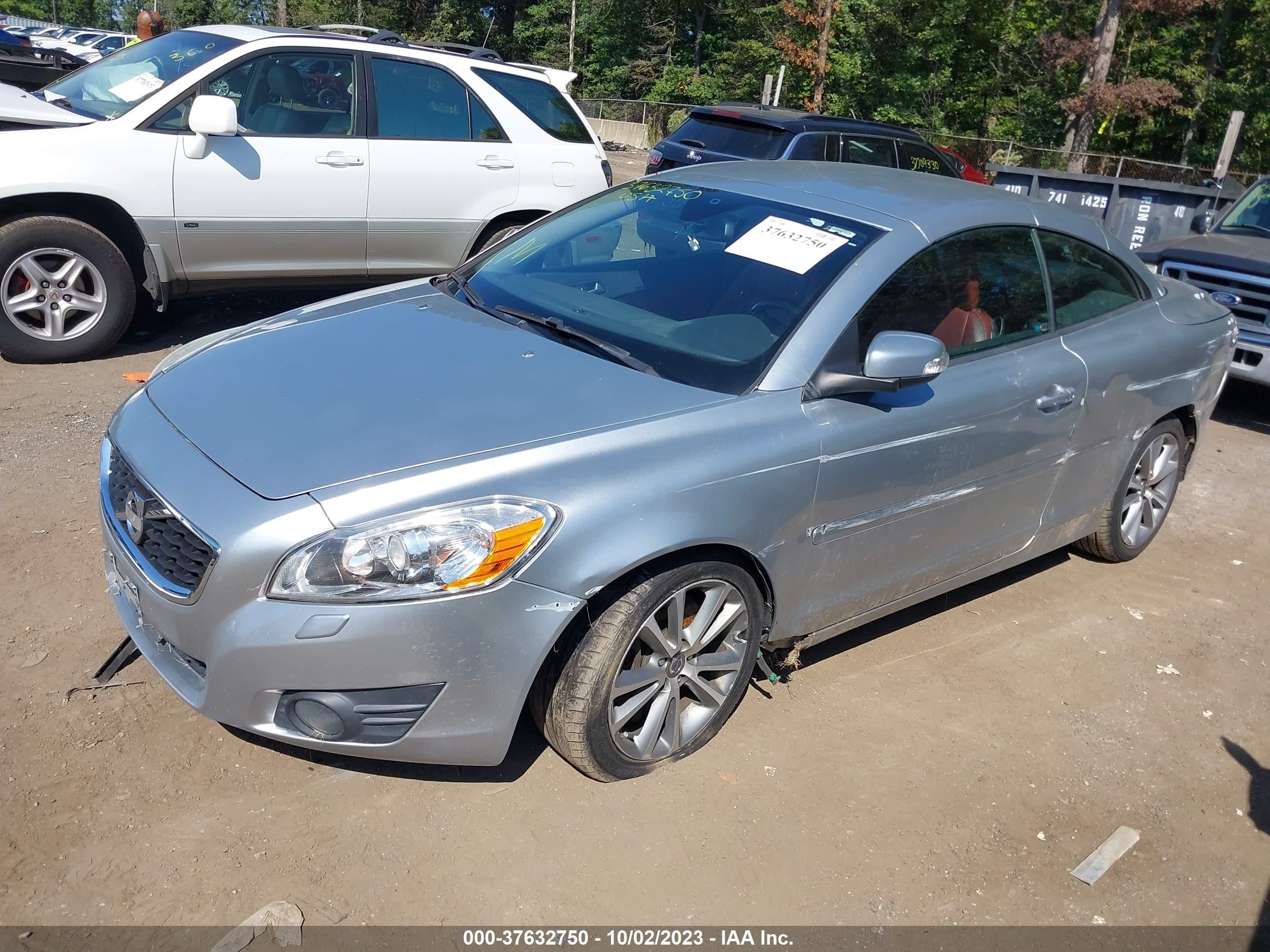 Photo 1 VIN: YV1672MC7BJ109939 - VOLVO C70 