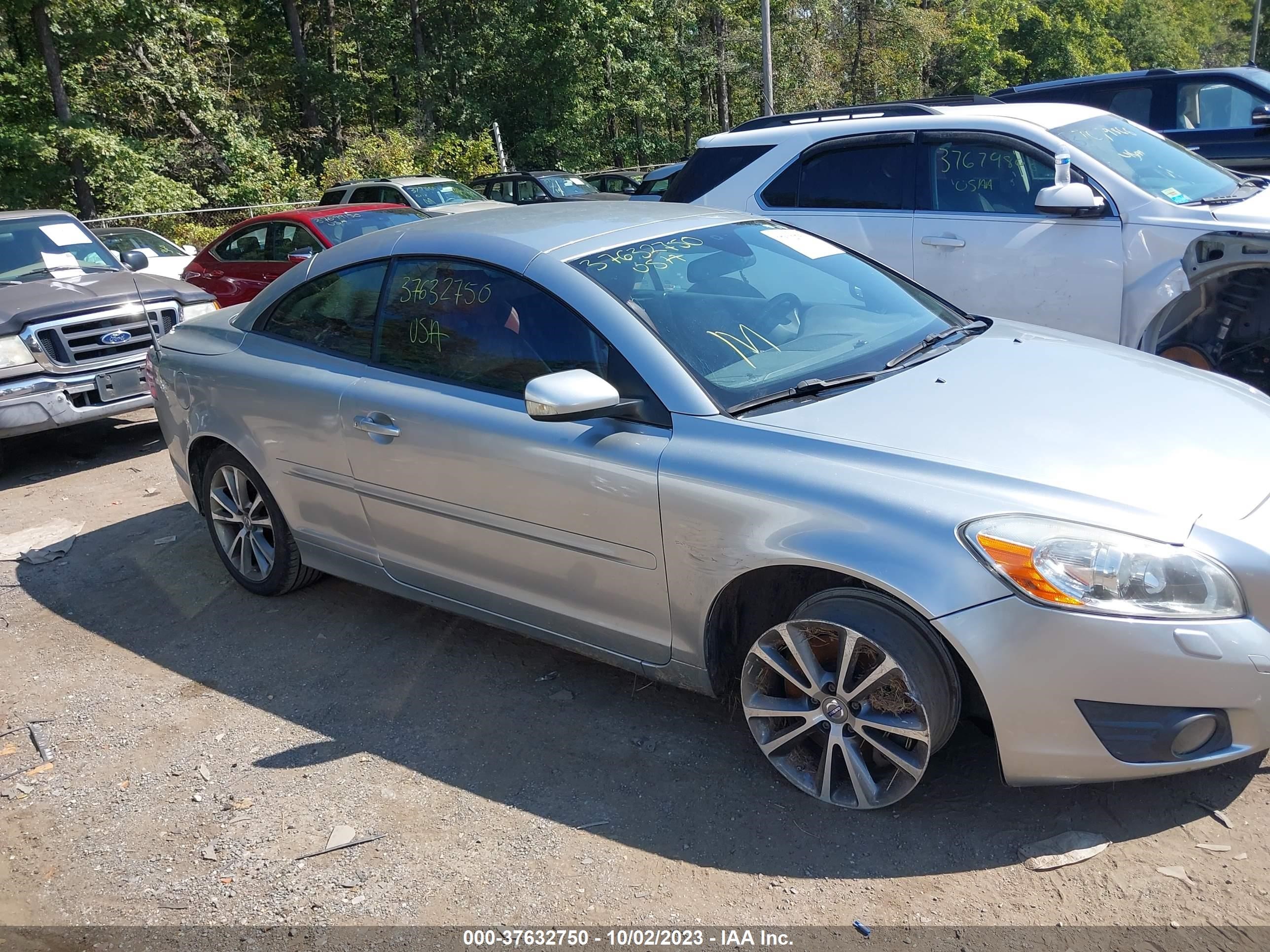 Photo 12 VIN: YV1672MC7BJ109939 - VOLVO C70 