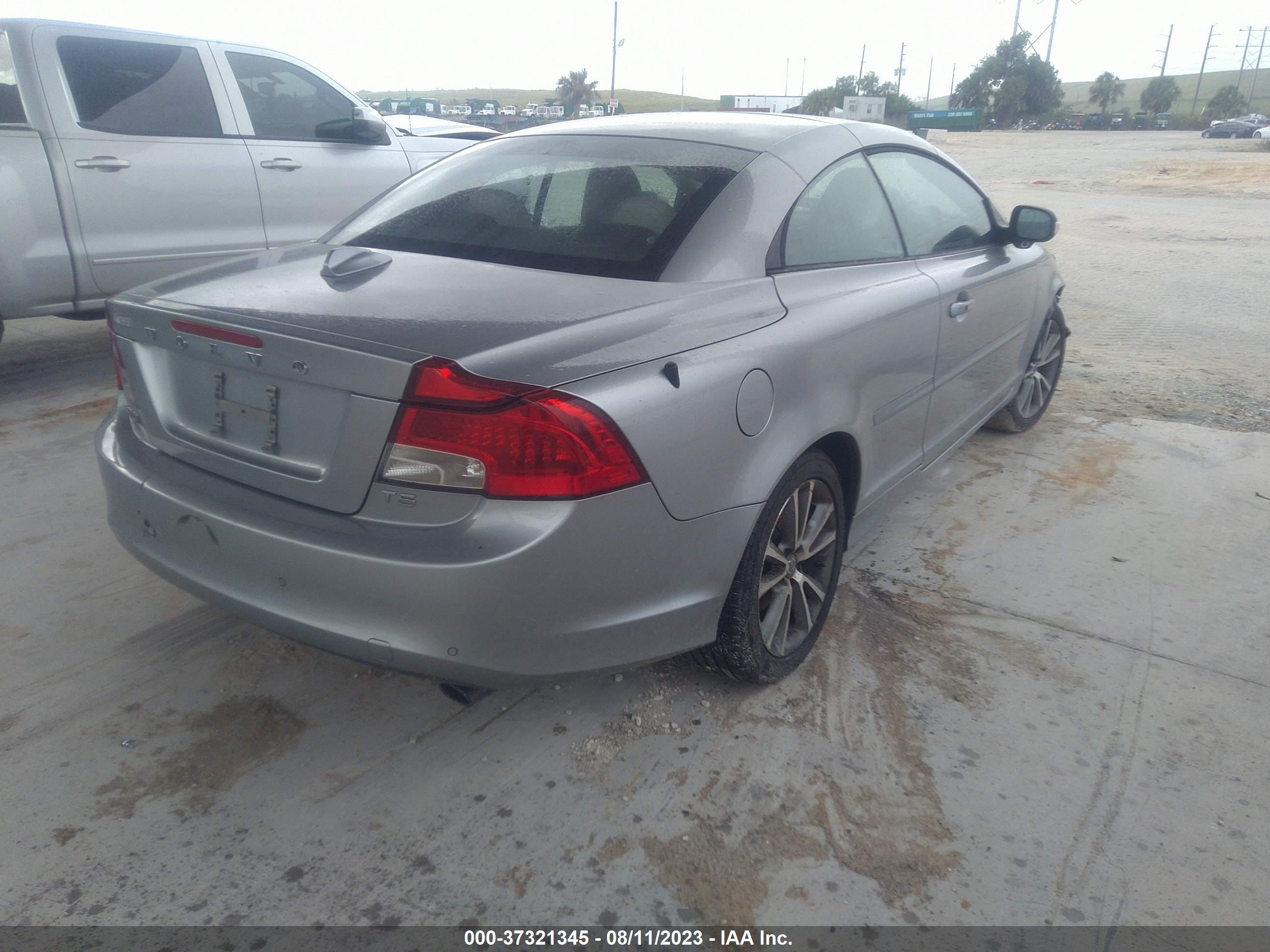 Photo 3 VIN: YV1672MCXBJ115279 - VOLVO C70 