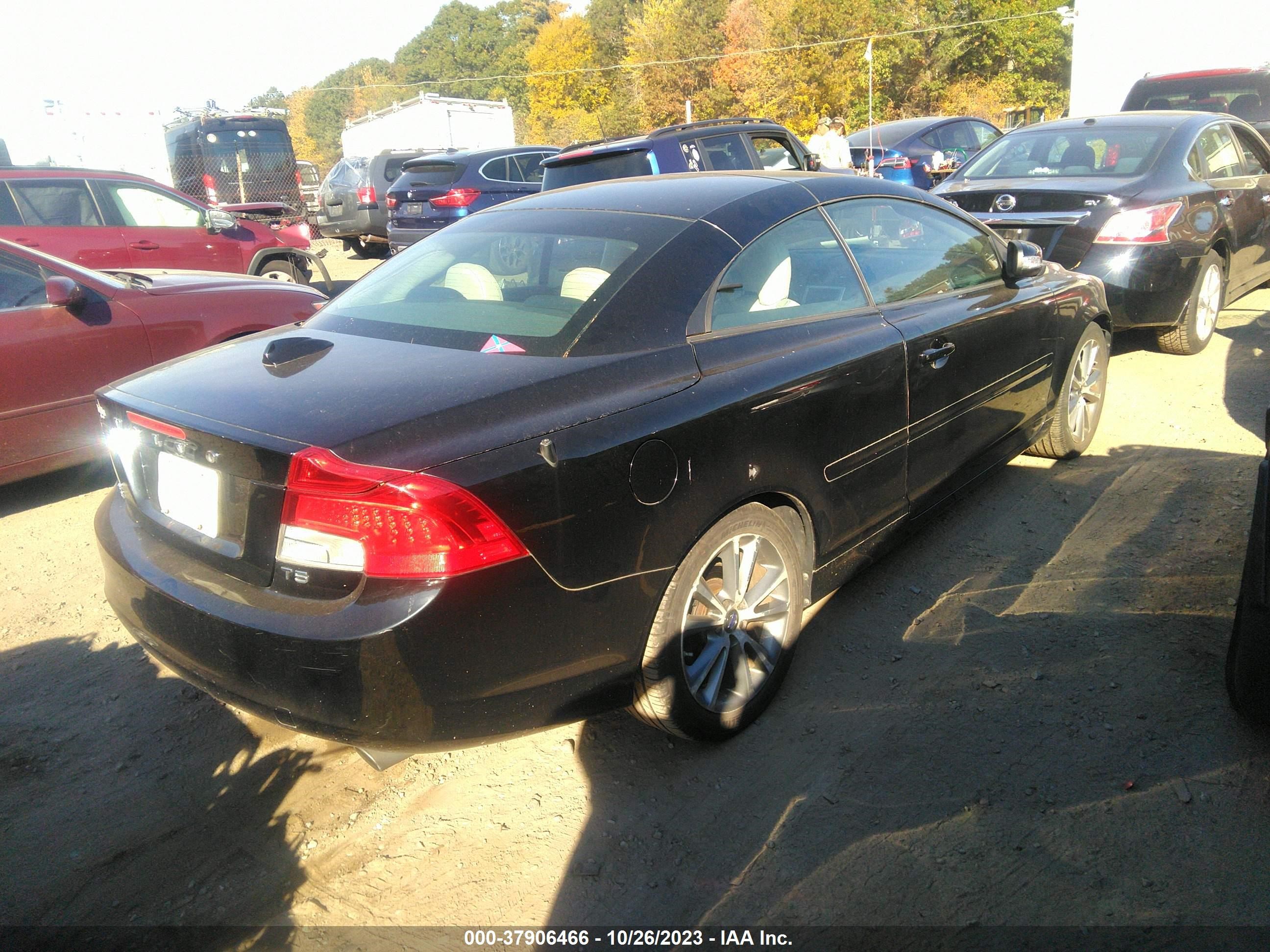 Photo 3 VIN: YV1672MCXCJ129314 - VOLVO C70 