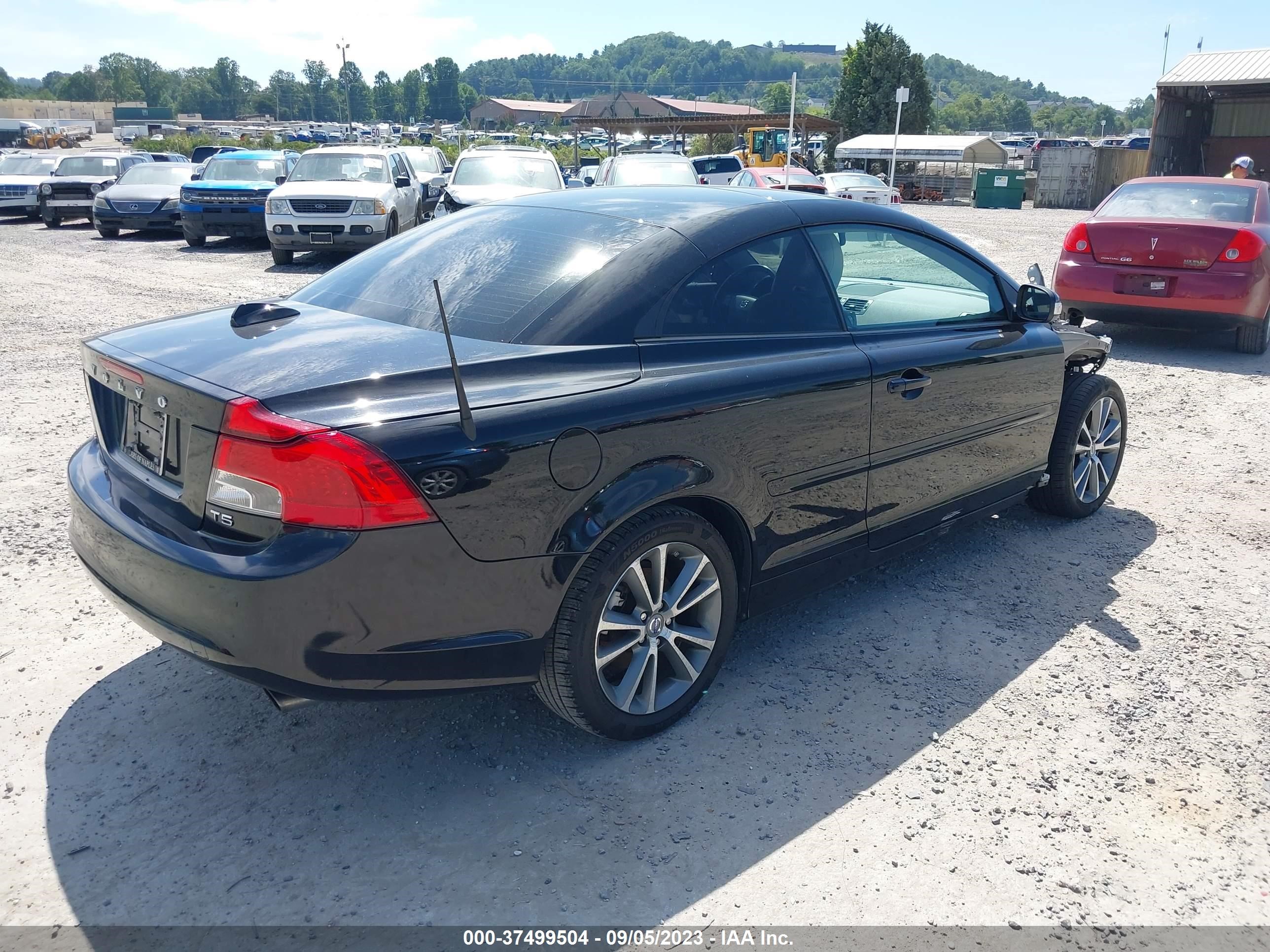 Photo 3 VIN: YV1672MCXDJ141240 - VOLVO C70 