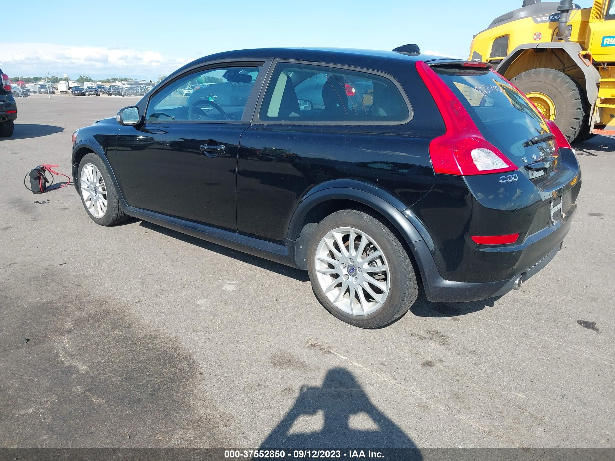 Photo 2 VIN: YV1672MK8B2228679 - VOLVO C30 