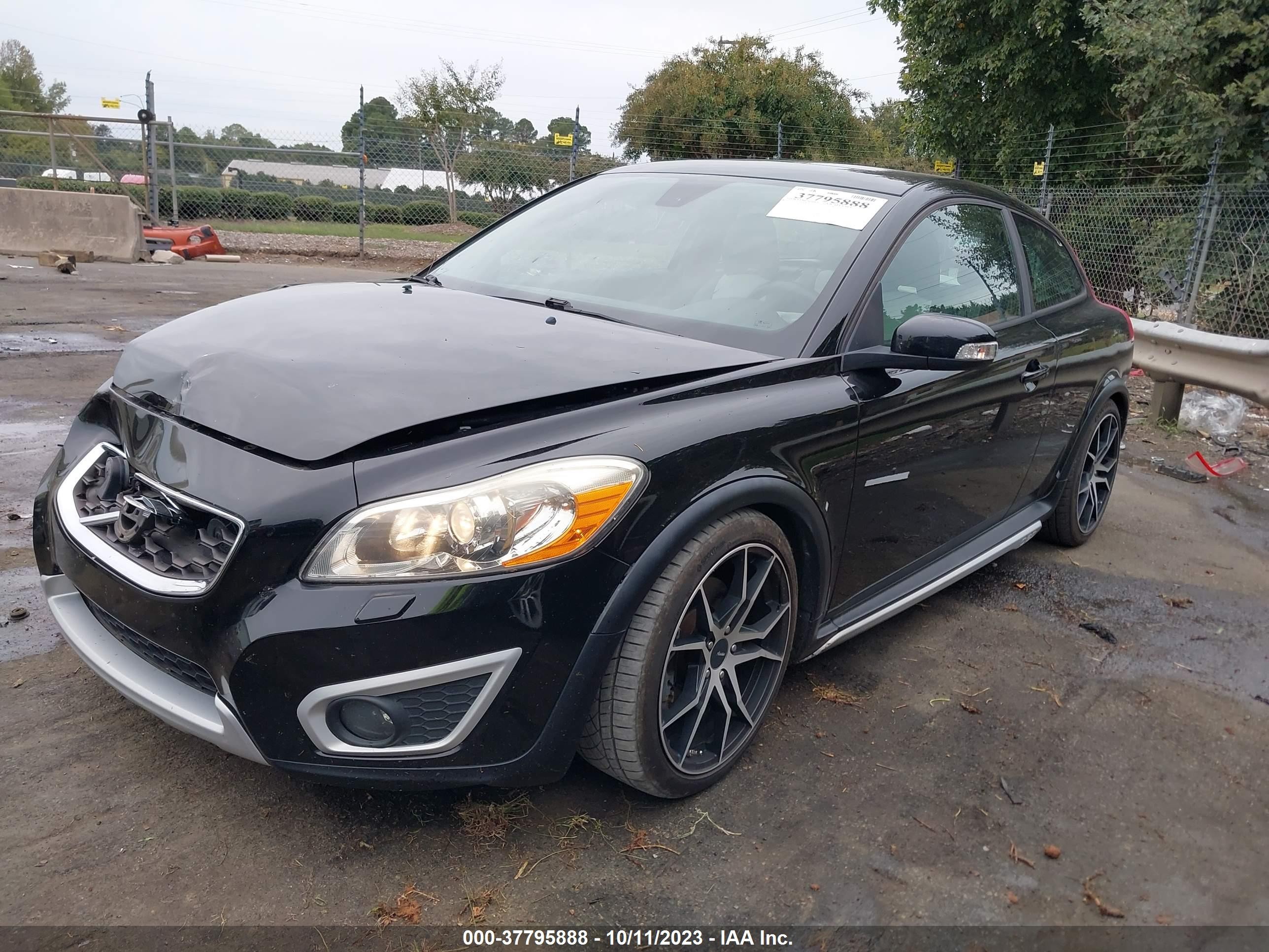 Photo 1 VIN: YV1672MKXB2191604 - VOLVO C30 