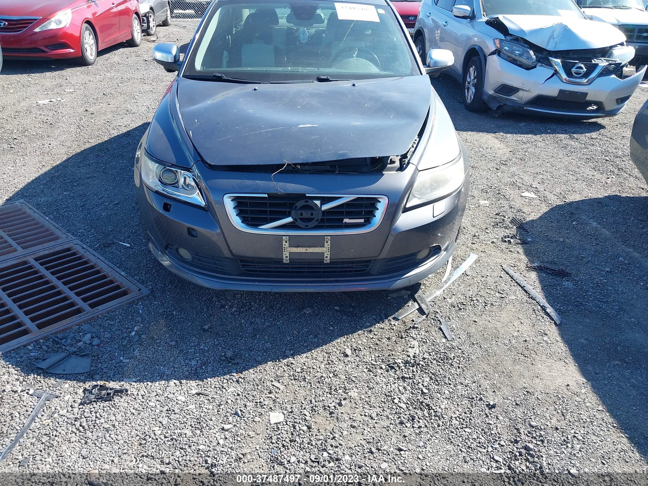 Photo 11 VIN: YV1672MS9B2549467 - VOLVO S40 