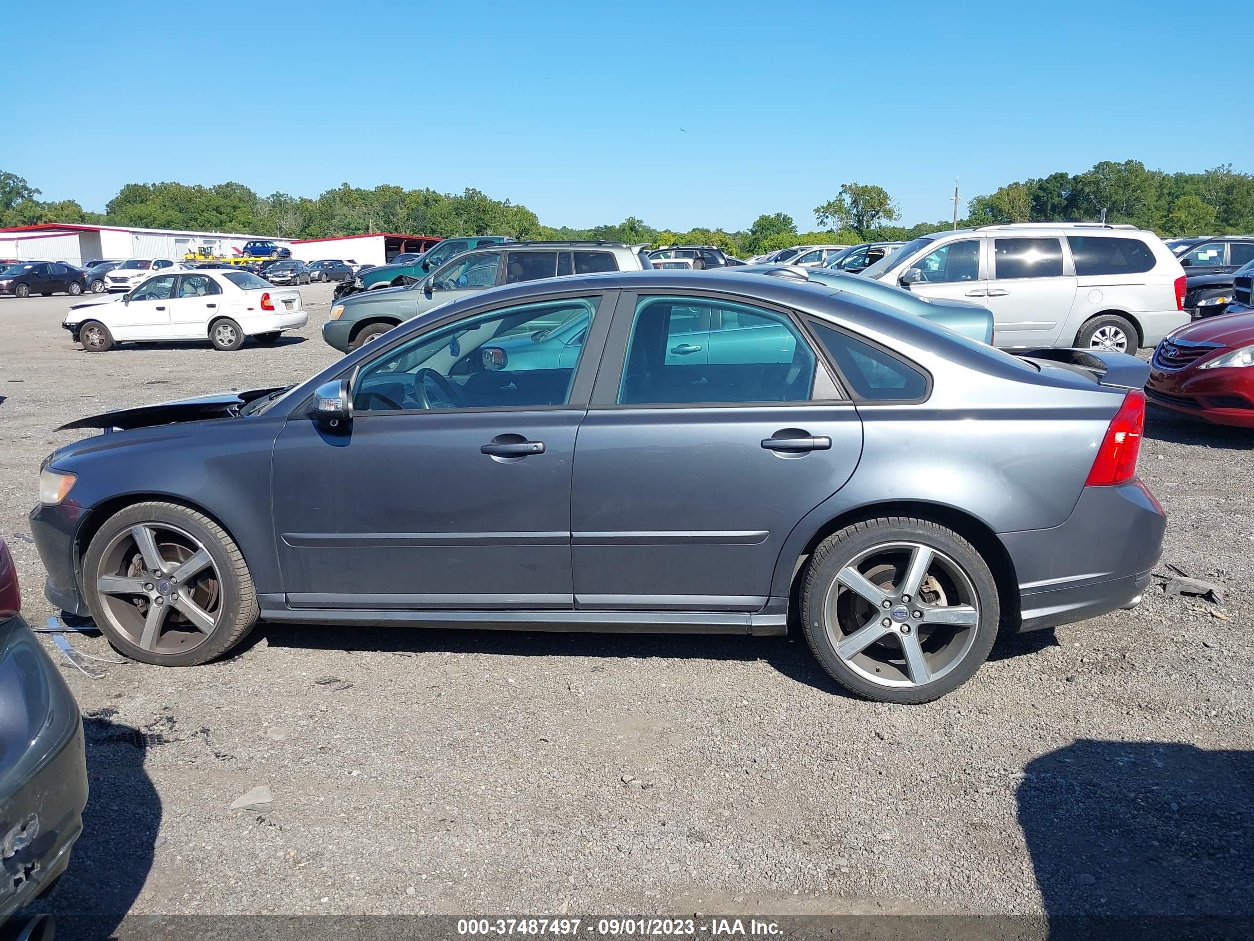 Photo 13 VIN: YV1672MS9B2549467 - VOLVO S40 