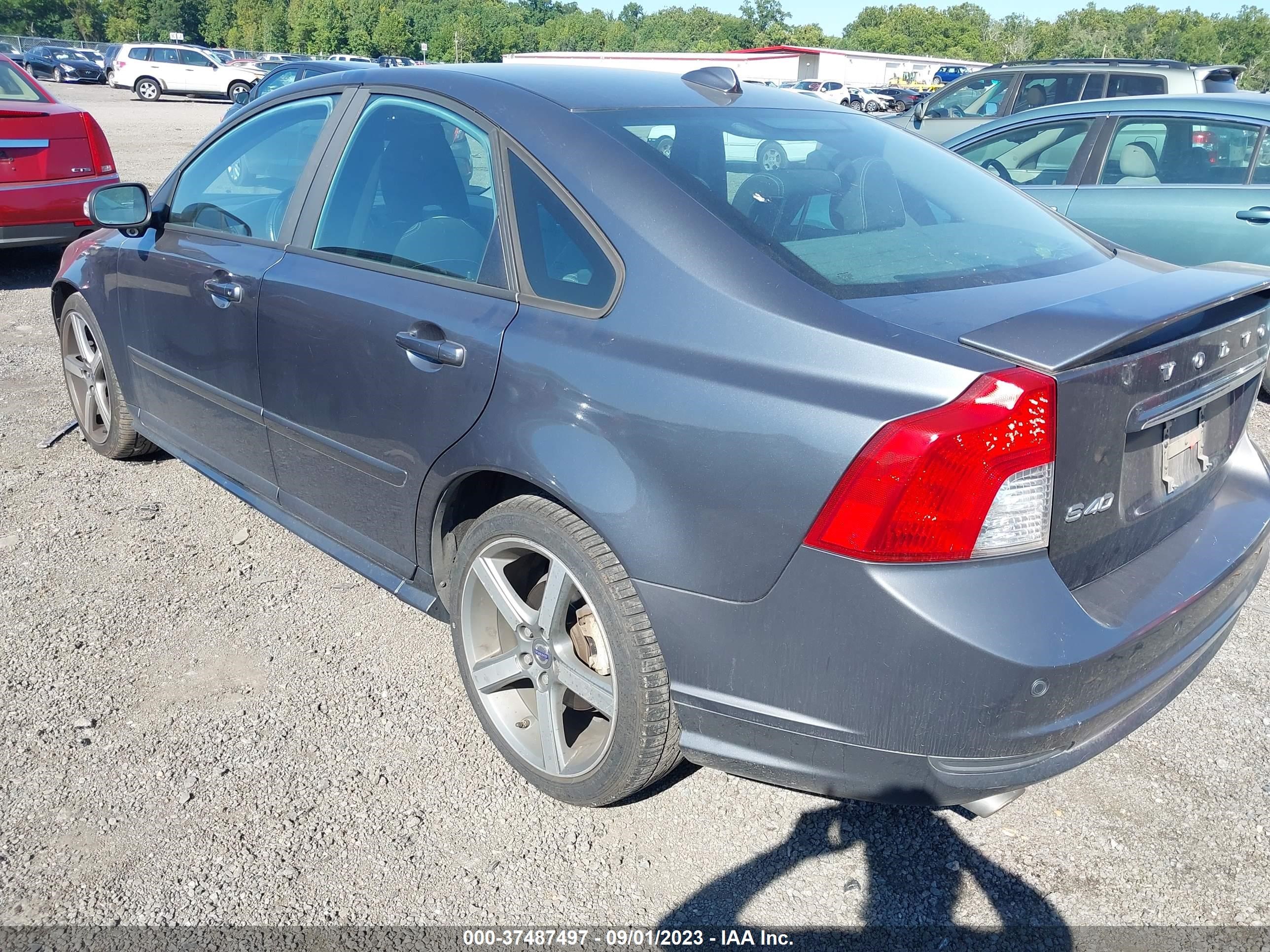 Photo 2 VIN: YV1672MS9B2549467 - VOLVO S40 