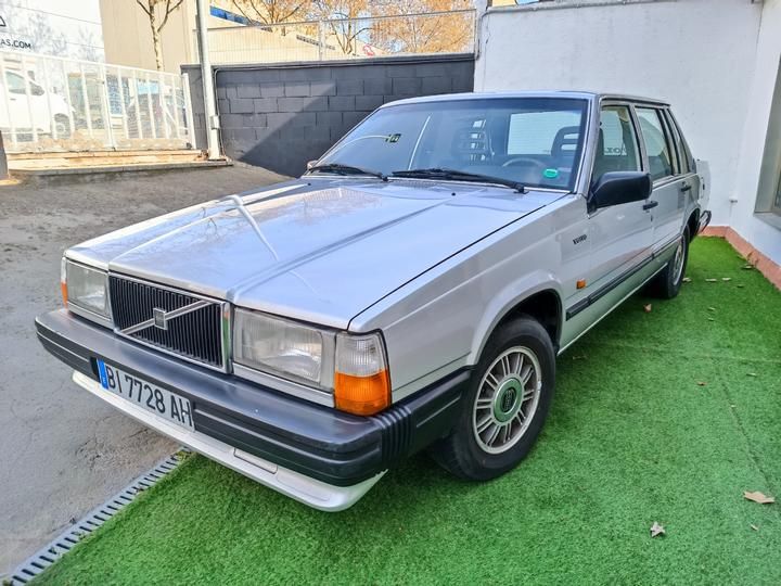 Photo 3 VIN: YV1704842E0072981 - VOLVO 740 SALOON 