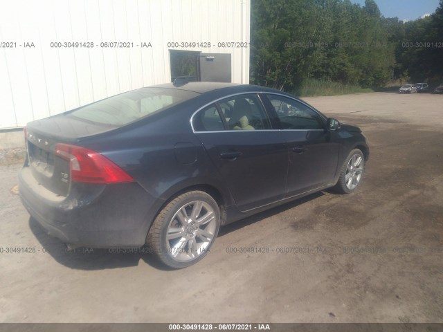 Photo 3 VIN: YV1902FH2B2016475 - VOLVO S60 