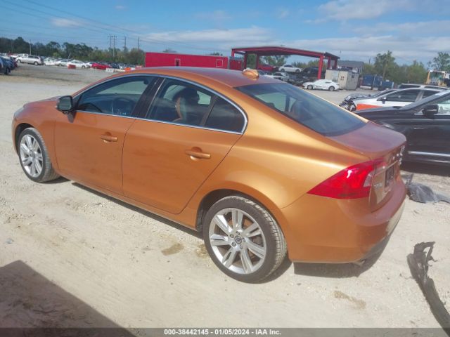 Photo 2 VIN: YV1902FH3B2017490 - VOLVO S60 