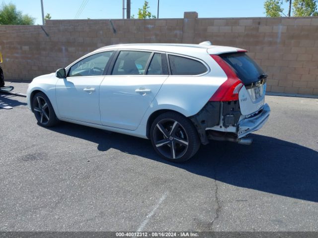 Photo 2 VIN: YV1902SS2F1251634 - VOLVO V60 