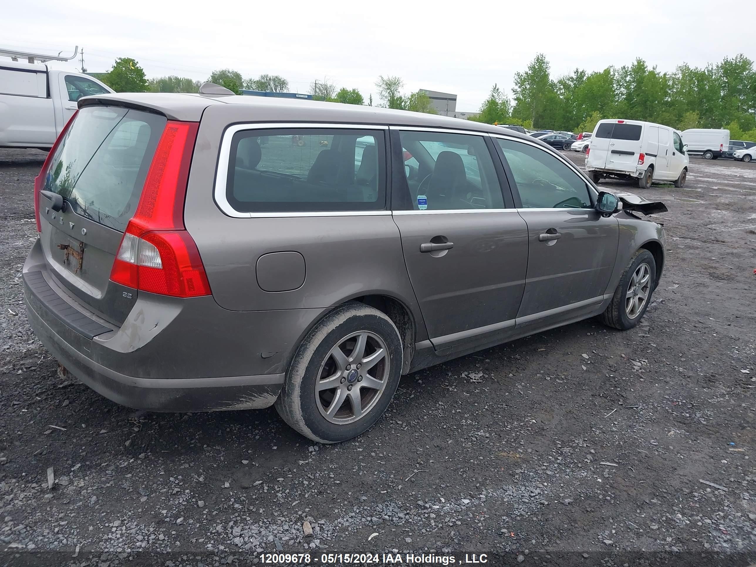 Photo 3 VIN: YV1982BW1A1155269 - VOLVO V70 