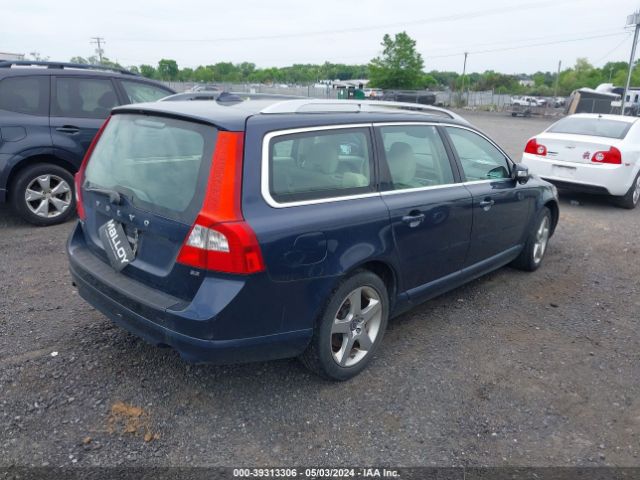 Photo 3 VIN: YV1982BW8A1137819 - VOLVO V70 