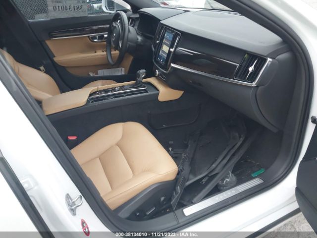 Photo 4 VIN: YV1A22MK9H1015926 - VOLVO S90 