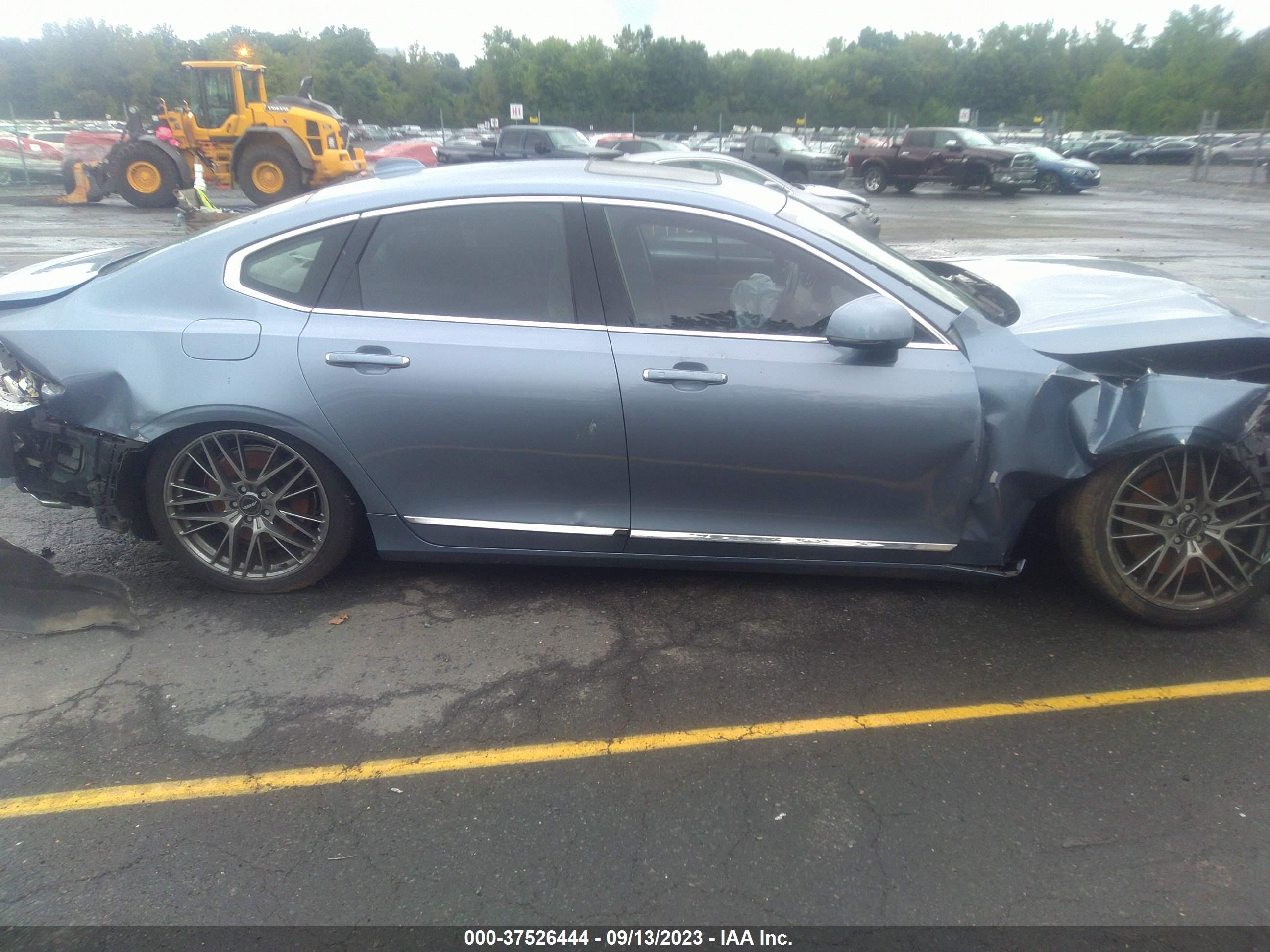 Photo 12 VIN: YV1A22ML7H1001225 - VOLVO S90 