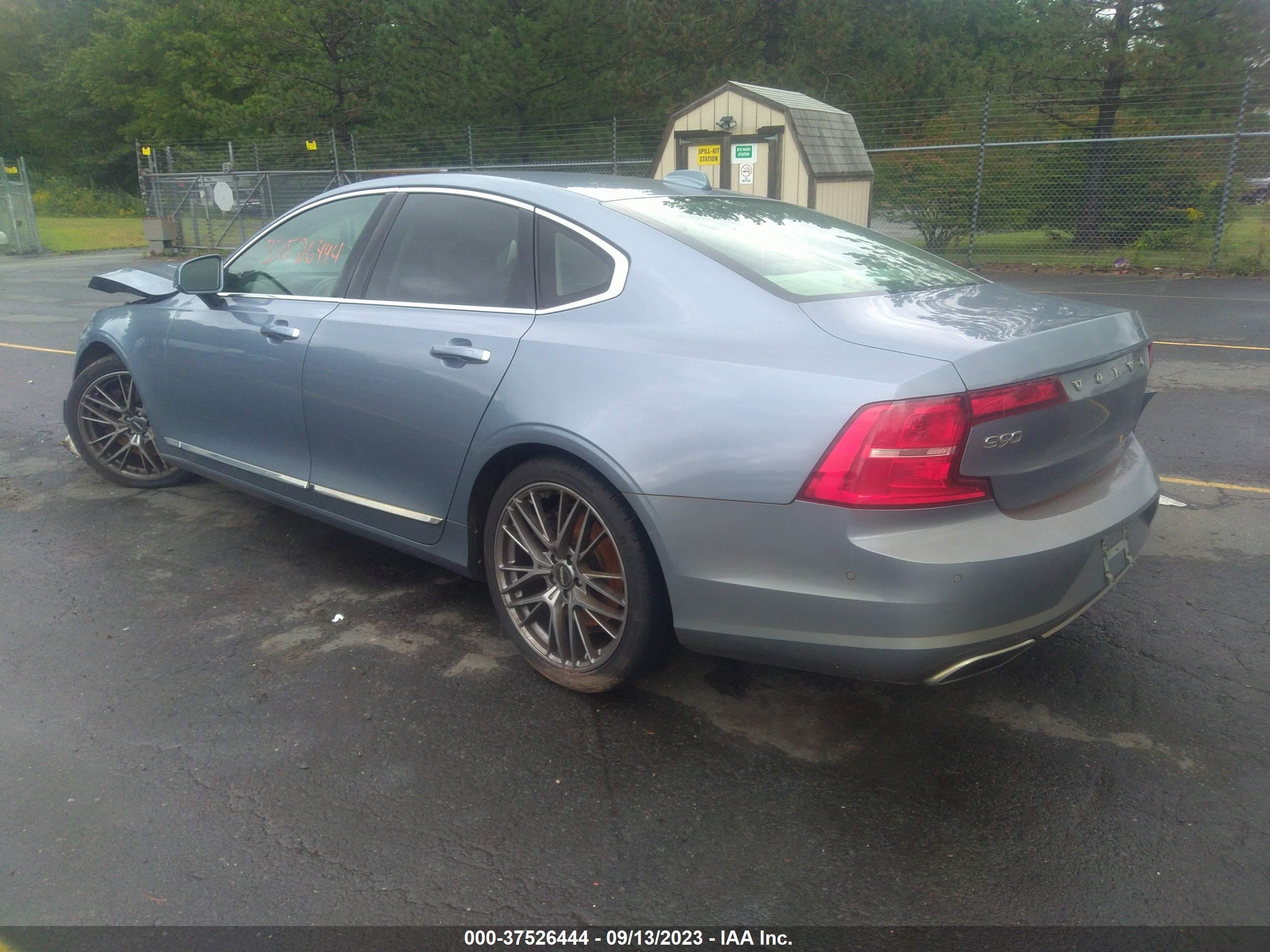 Photo 2 VIN: YV1A22ML7H1001225 - VOLVO S90 