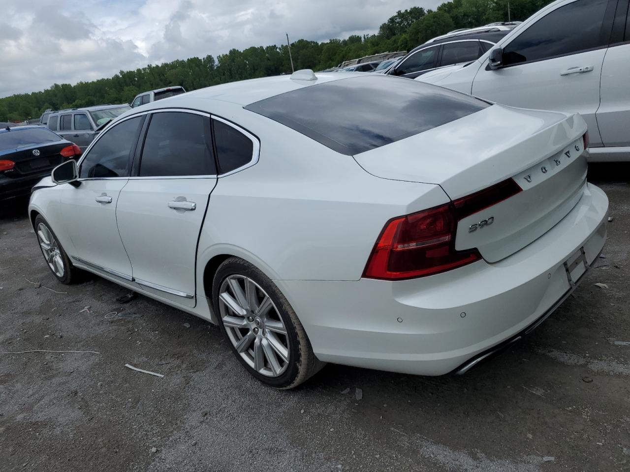 Photo 1 VIN: YV1A22ML8H1005901 - VOLVO S90 