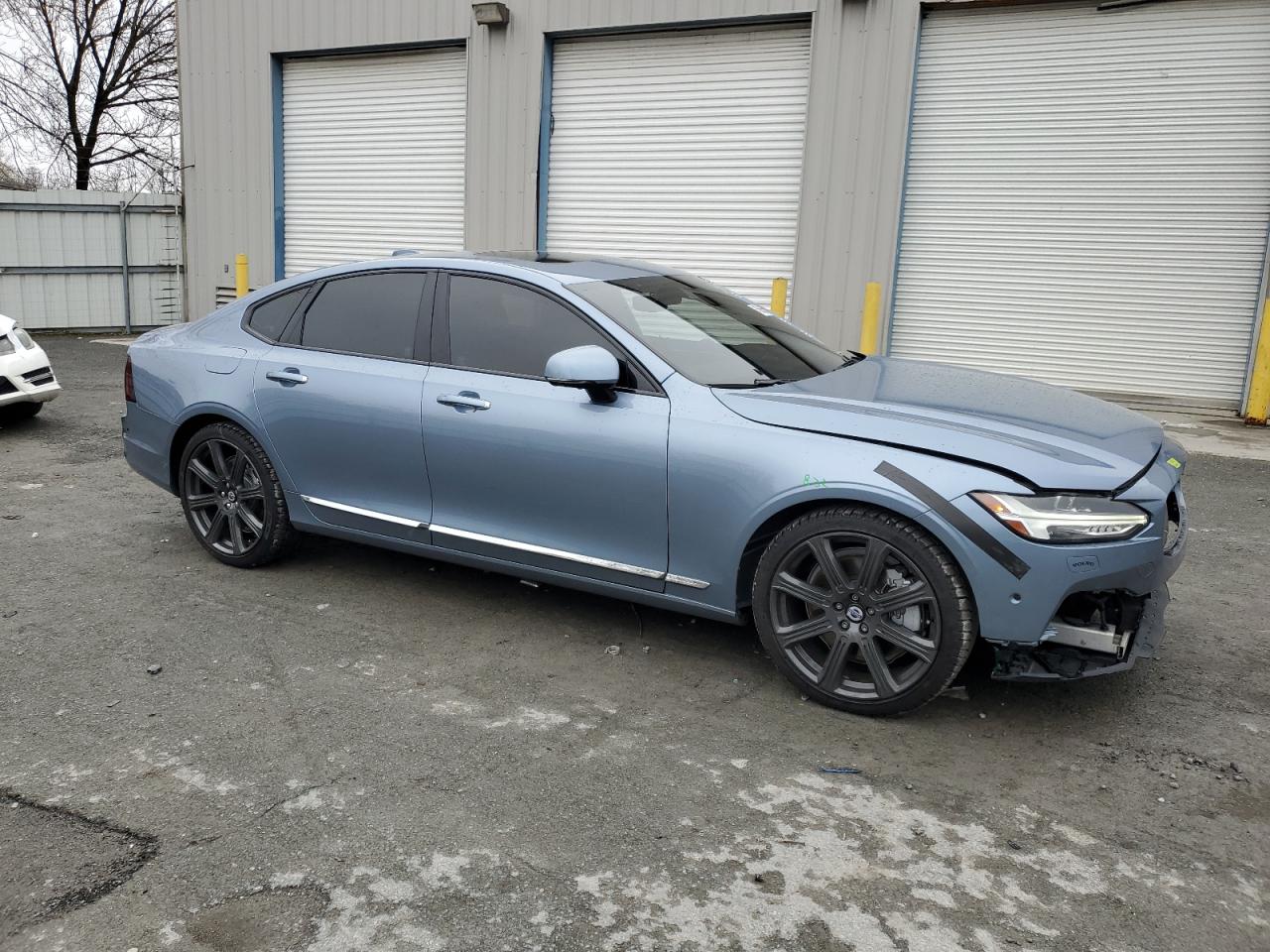 Photo 3 VIN: YV1A22ML9H1000724 - VOLVO S90 