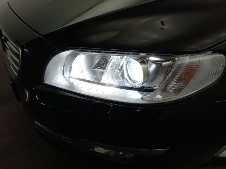 Photo 35 VIN: YV1BW41L1G1371885 - VOLVO V70 