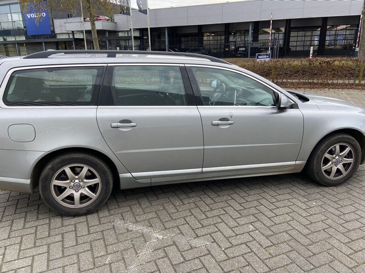 Photo 15 VIN: YV1BW48A1C1233940 - VOLVO V70 