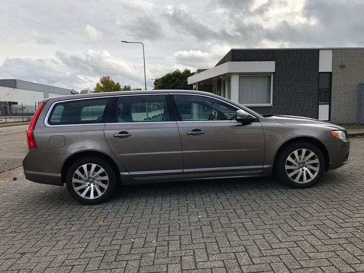 Photo 2 VIN: YV1BW48C1C1247168 - VOLVO V70 