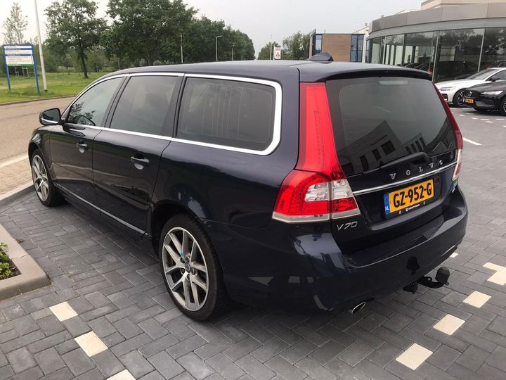 Photo 2 VIN: YV1BW8256F1337409 - VOLVO V70 