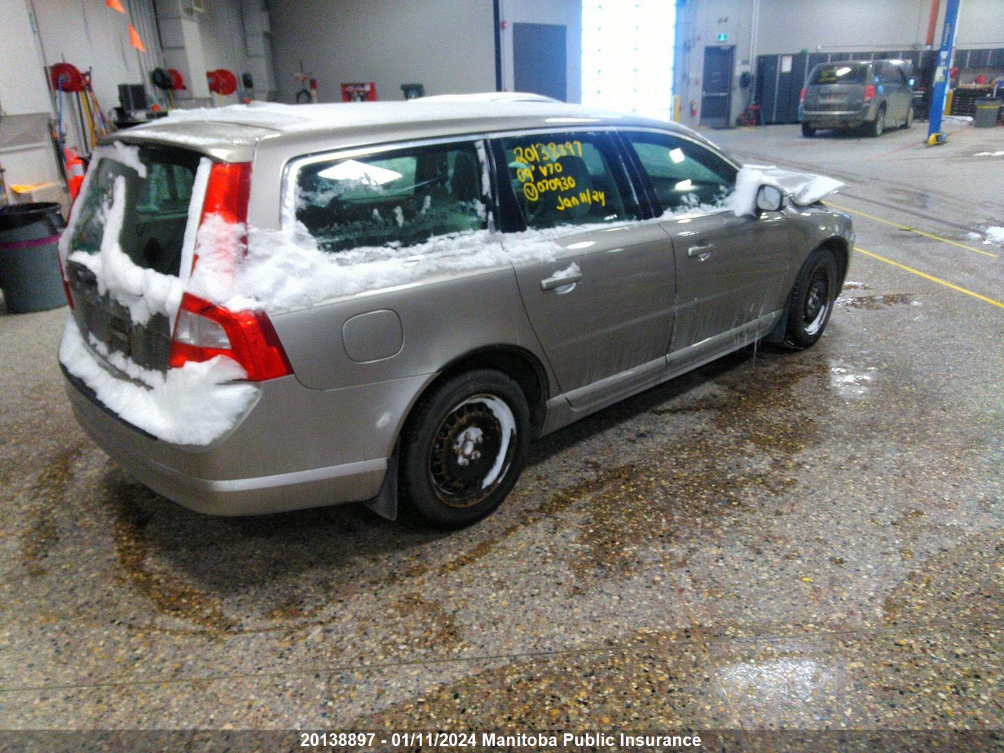 Photo 3 VIN: YV1BW982491070930 - VOLVO V70 