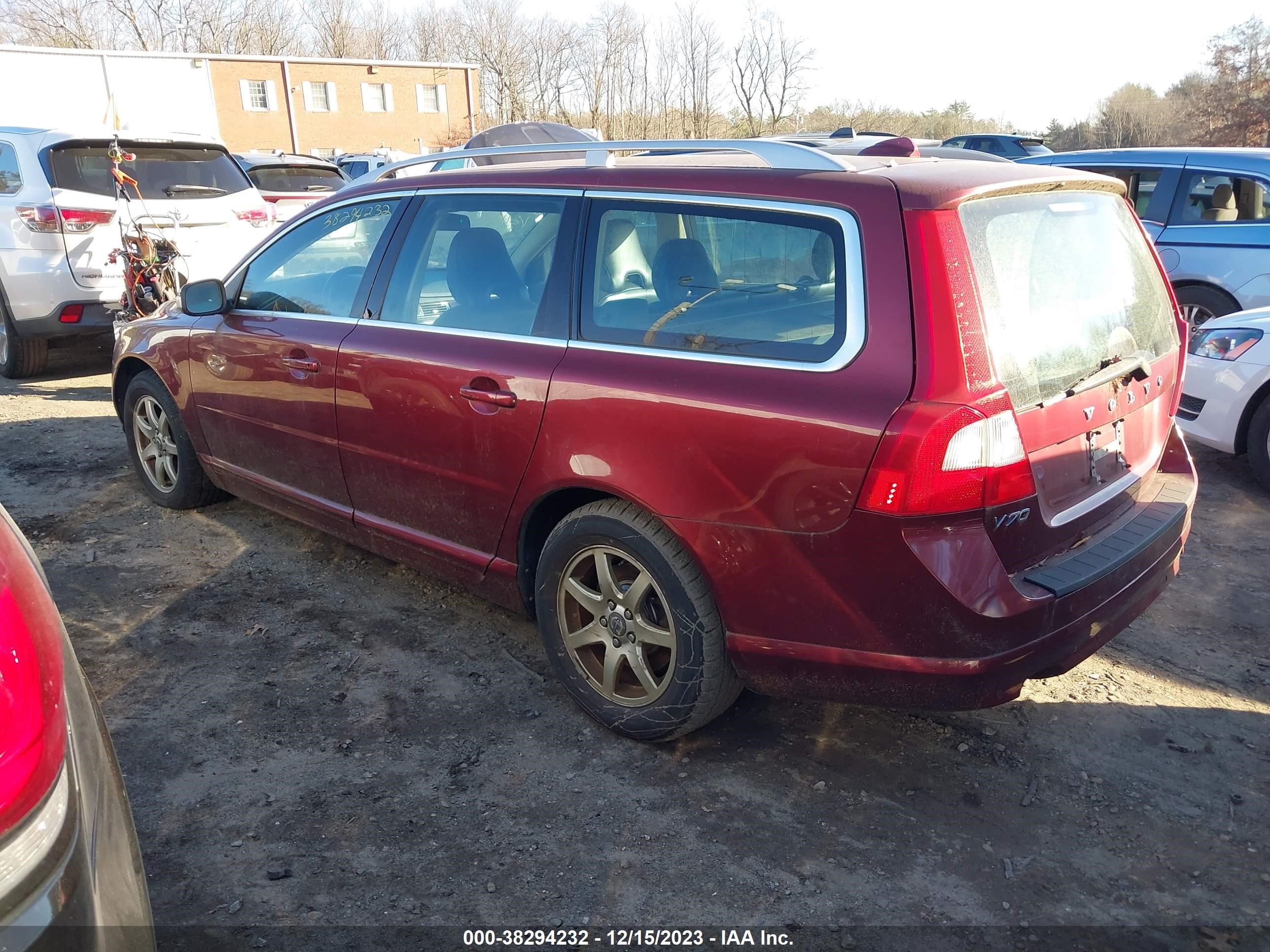 Photo 2 VIN: YV1BW982781054445 - VOLVO V70 