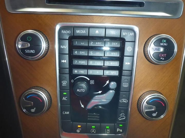 Photo 24 VIN: YV1DZ97C6H2102057 - VOLVO XC60 