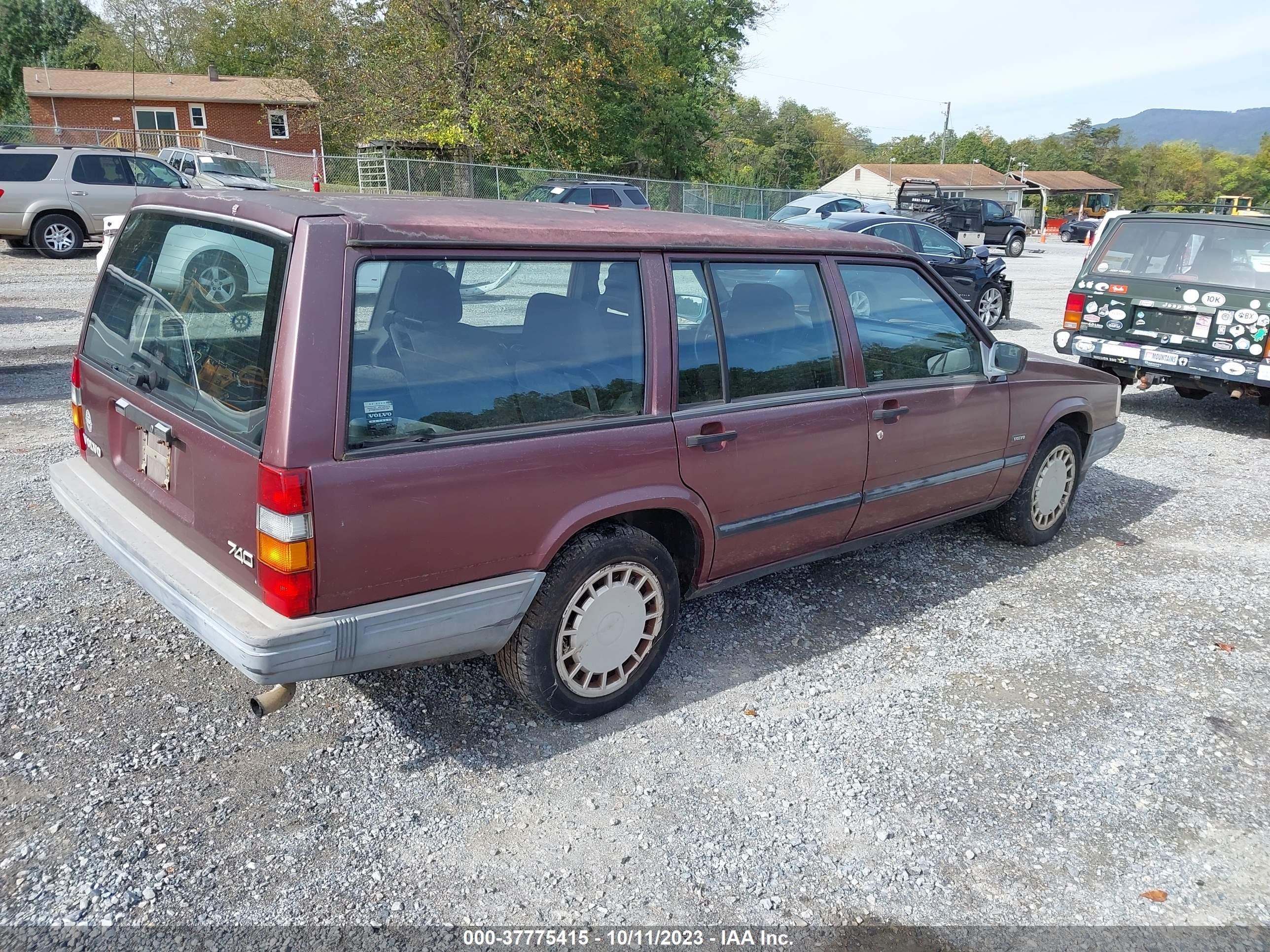 Photo 3 VIN: YV1FA8858M2332696 - VOLVO 740 