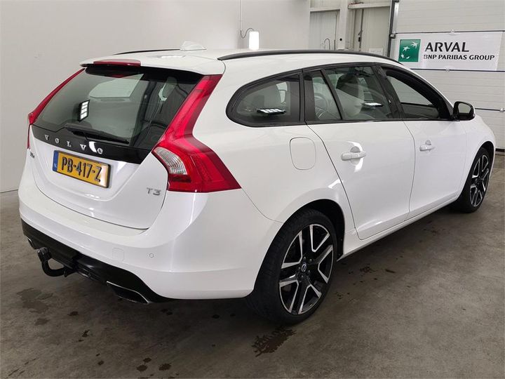 Photo 2 VIN: YV1FW37L1J2376049 - VOLVO V60 