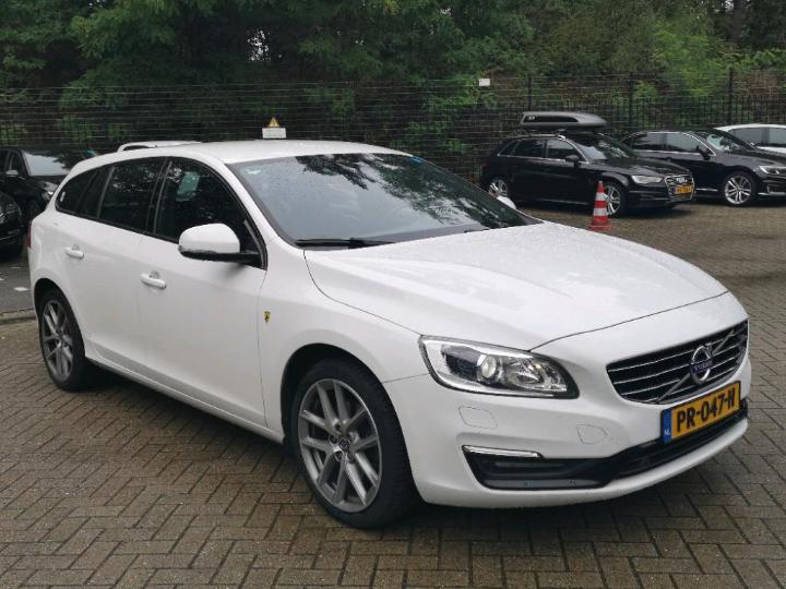 Photo 2 VIN: YV1FW7890J2379629 - VOLVO V60 