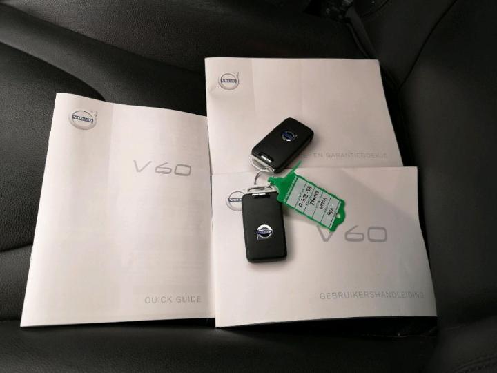 Photo 4 VIN: YV1FWA881G1300089 - VOLVO V60 