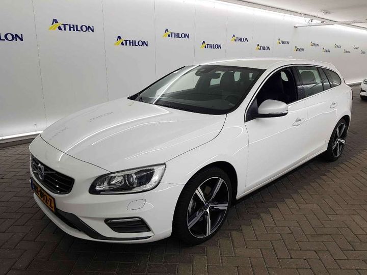 Photo 1 VIN: YV1FWA8C1J2396900 - VOLVO V60 