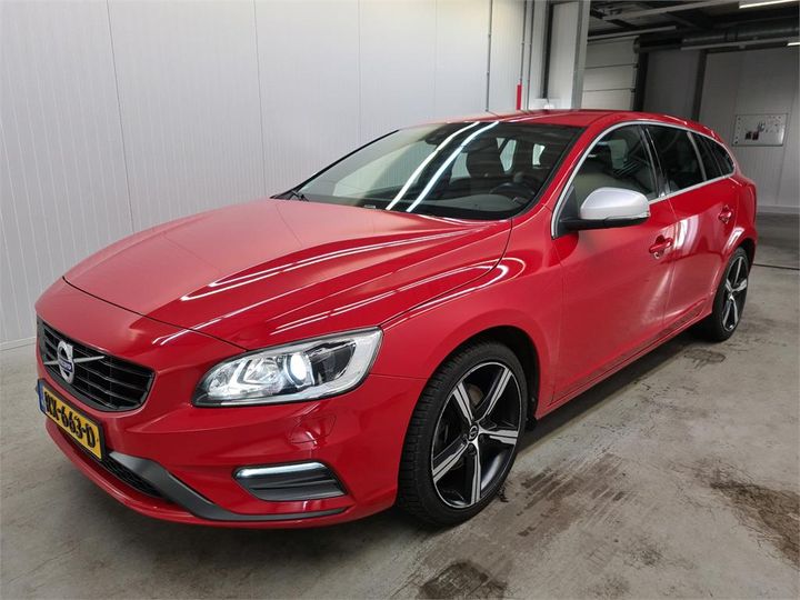 Photo 1 VIN: YV1FWA8C1J2398214 - VOLVO V60 