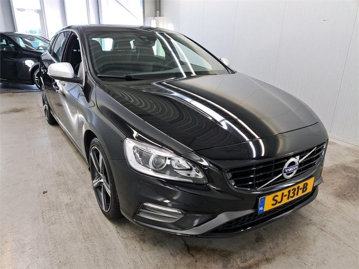 Photo 2 VIN: YV1FWA8C1J2401316 - VOLVO V60 