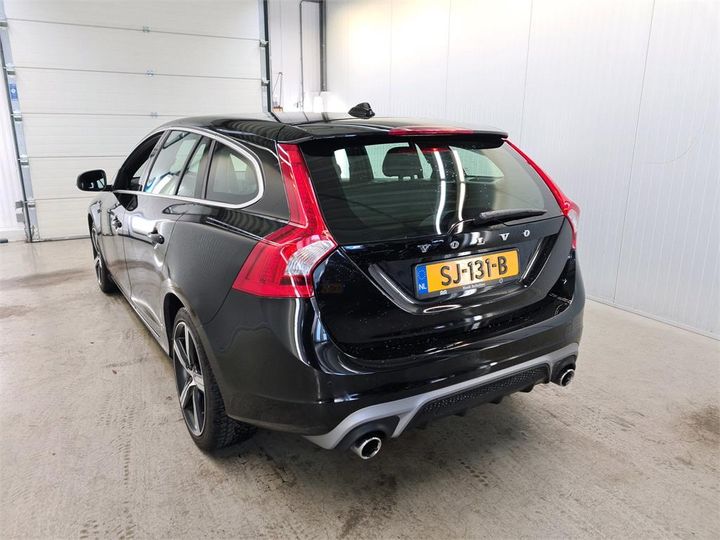 Photo 3 VIN: YV1FWA8C1J2401316 - VOLVO V60 