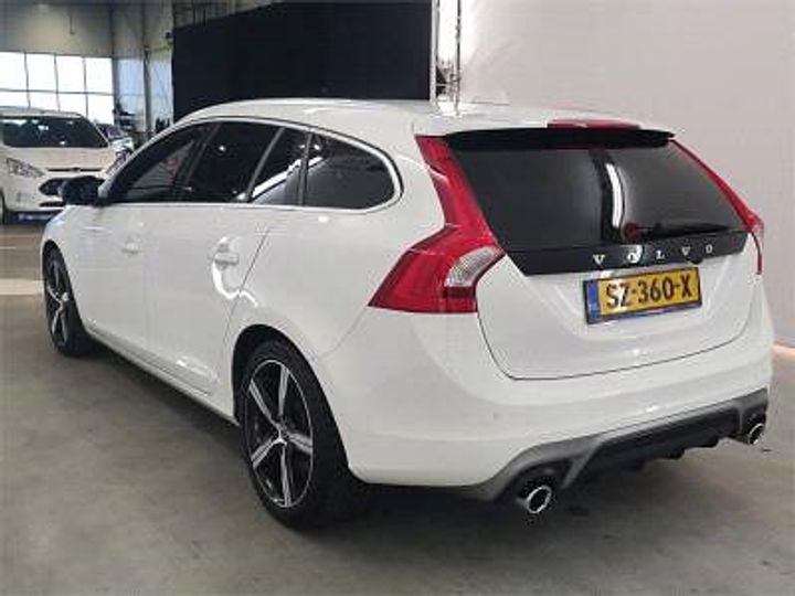 Photo 2 VIN: YV1FWA8C1J2401429 - VOLVO V60 