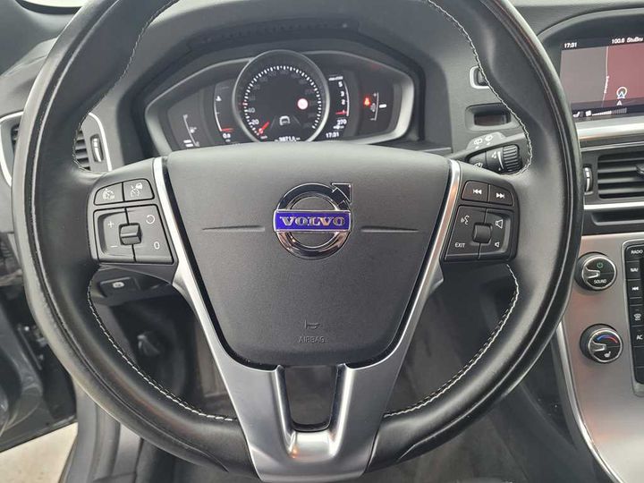 Photo 24 VIN: YV1FWA8C1J2403851 - VOLVO V60 &#3911 