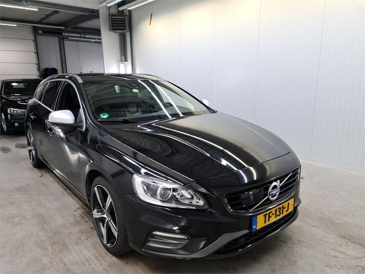 Photo 2 VIN: YV1FWA8C1J2411108 - VOLVO V60 