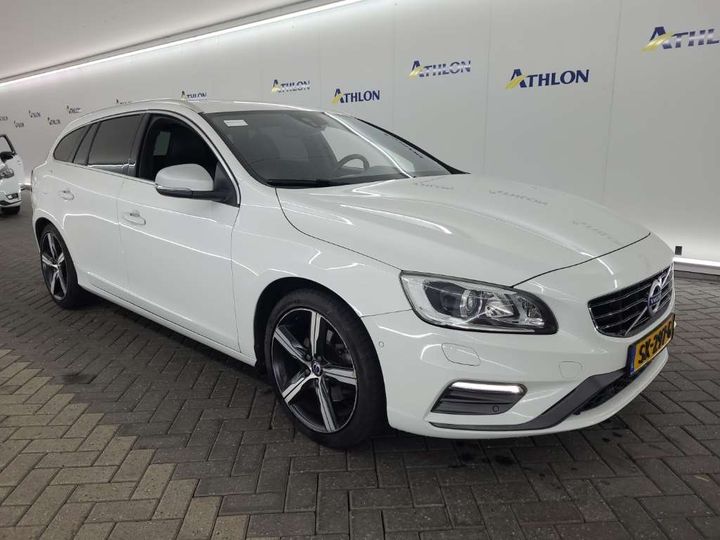 Photo 1 VIN: YV1FWA8C1J2411440 - VOLVO V60 