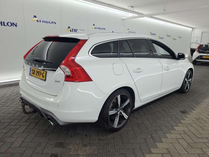 Photo 2 VIN: YV1FWA8C1J2411440 - VOLVO V60 