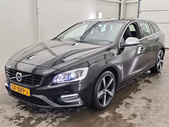 Photo 1 VIN: YV1FWA8C1J2411483 - VOLVO V60 