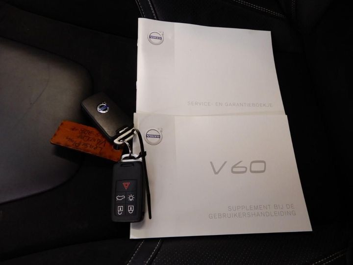 Photo 12 VIN: YV1FWA8CDJ2394037 - VOLVO V60 