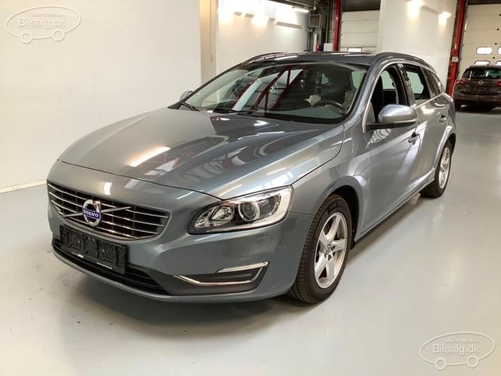 Photo 1 VIN: YV1FWA8CDJ2400408 - VOLVO V60 ESTATE 