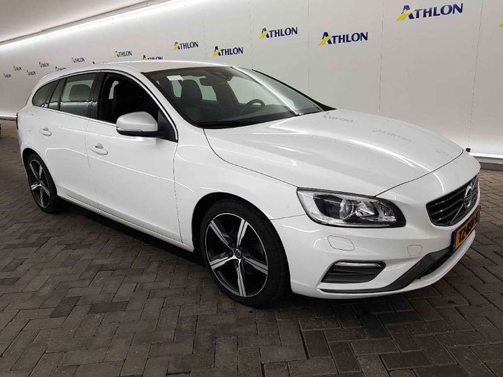 Photo 2 VIN: YV1FWA8CDJ2402122 - VOLVO V60 