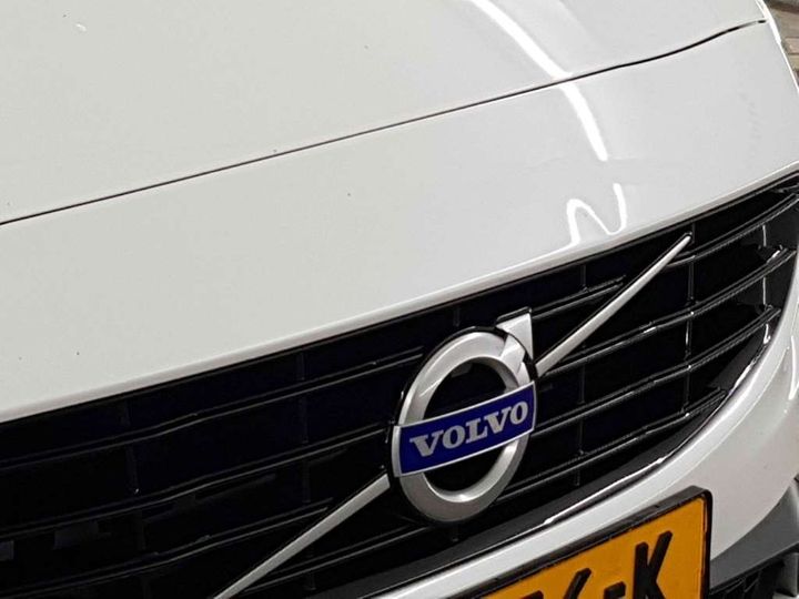 Photo 27 VIN: YV1FWA8CDJ2402122 - VOLVO V60 