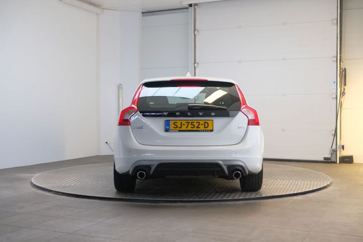 Photo 25 VIN: YV1FWA8CDJ2403317 - VOLVO V60 