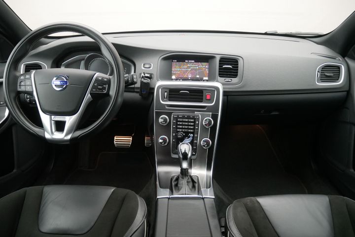 Photo 8 VIN: YV1FWA8CDJ2403317 - VOLVO V60 